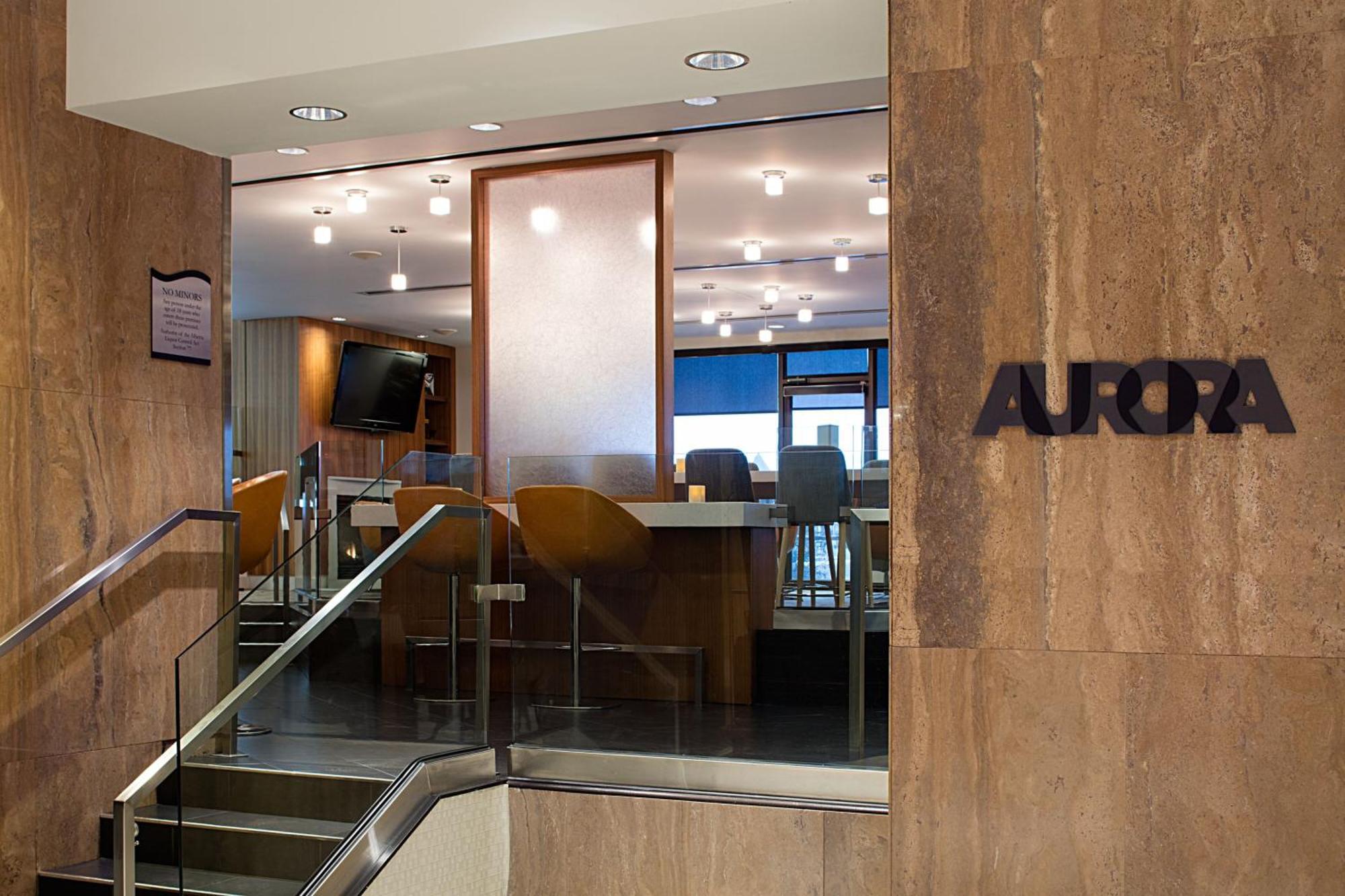 Delta Hotels By Marriott Edmonton South Conference Centre Esterno foto