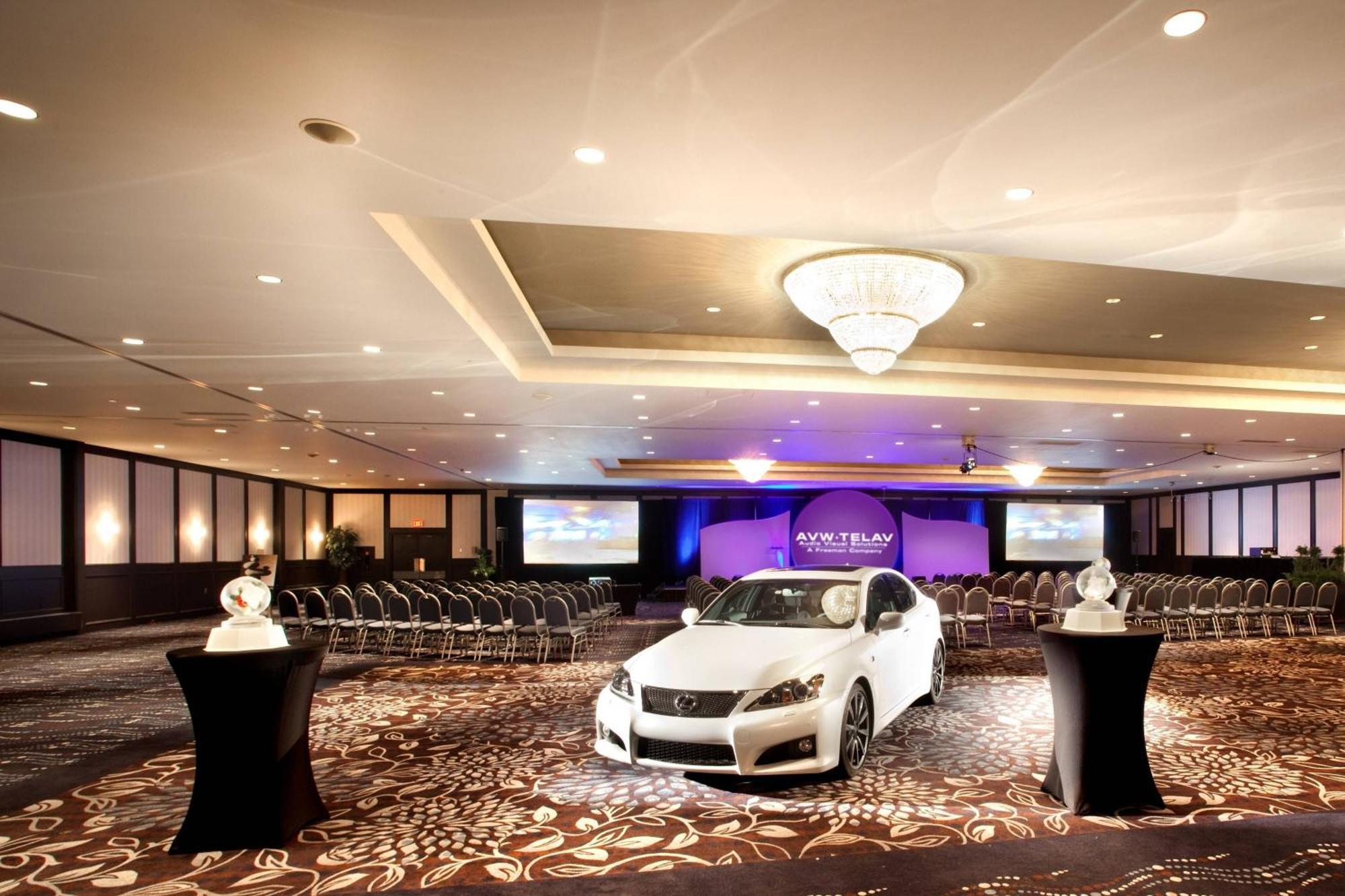 Delta Hotels By Marriott Edmonton South Conference Centre Esterno foto