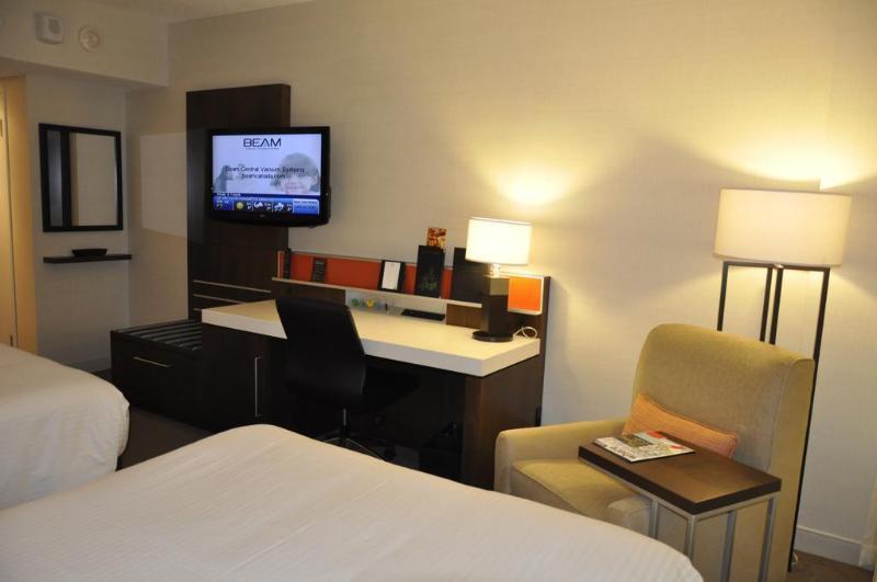 Delta Hotels By Marriott Edmonton South Conference Centre Esterno foto